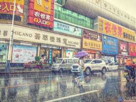 雨中街頭隨拍。